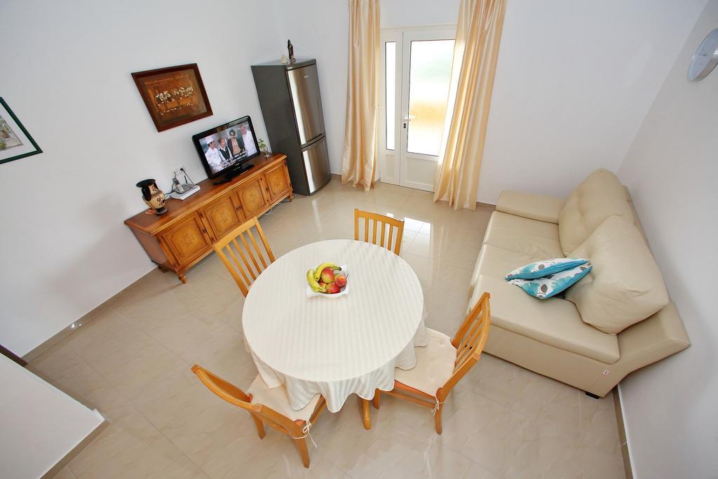 Apartments Kero Bibinje Zewnętrze zdjęcie