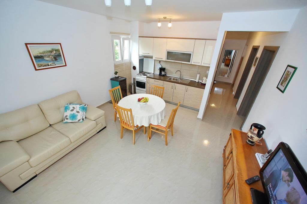 Apartments Kero Bibinje Zewnętrze zdjęcie